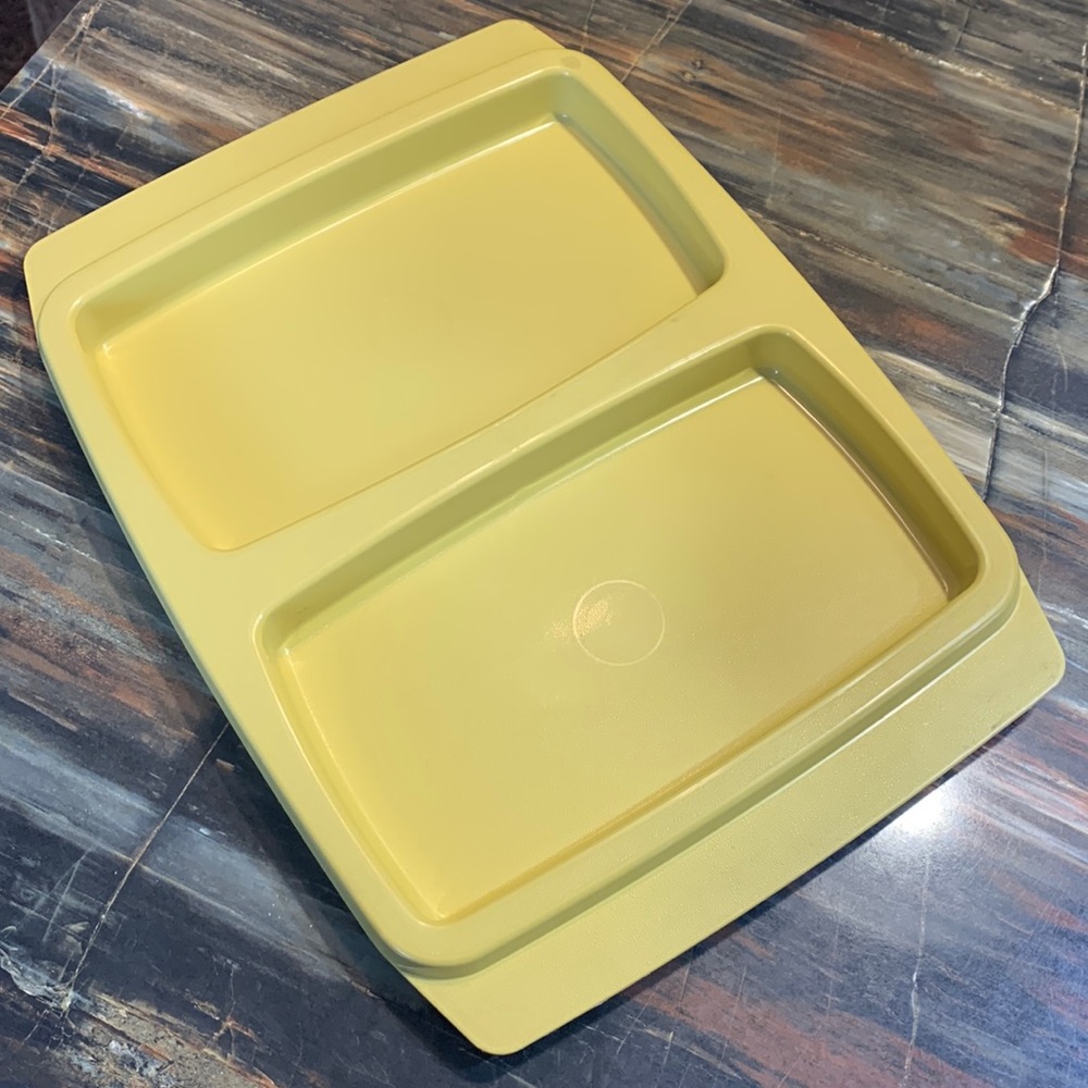 SALE!! Tupperware party platter serving tray